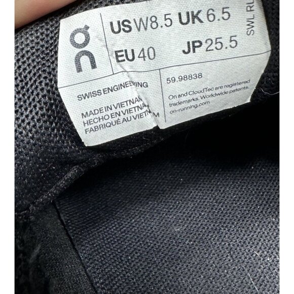 On Cloud 5 Waterproof Running Sneaker Shoes 59.98838 Women's Size 8.5 Black - Picture 7 of 10